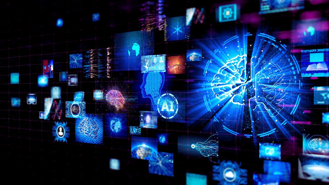 Students learning at e Rozgar centre Lahore in digital marketing and coding classes