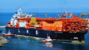 Pakistan LNG imports 2024 rise as domestic gas production falls, showing energy reliance on imported fuel