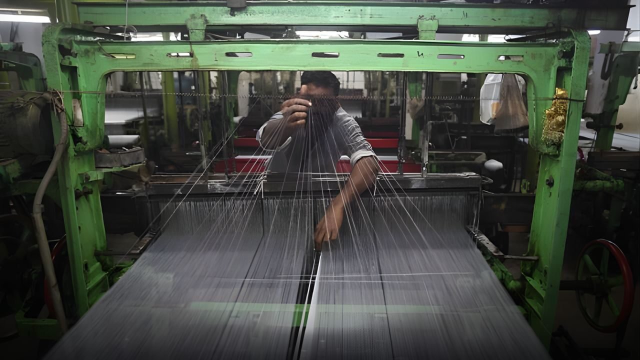 Pakistani officials reviewing Textile Policy 2025–30 implementation plans